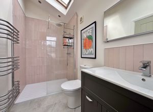 Photo 16- click for photo gallery